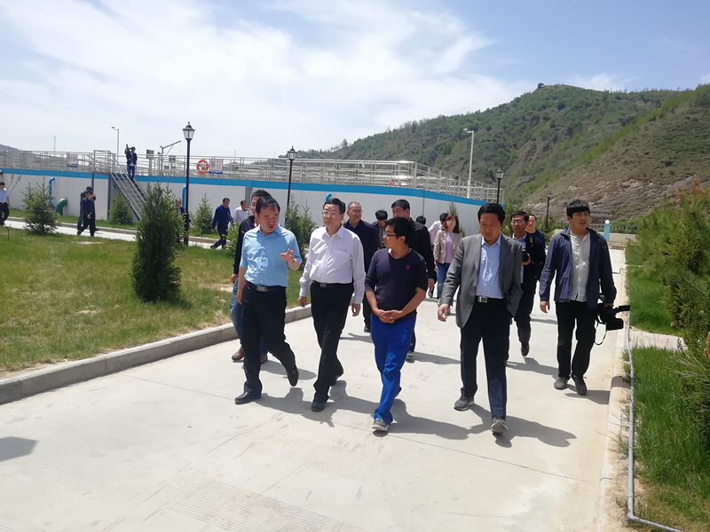 1526459692235326m77h.png 薛占海视察_副本.png